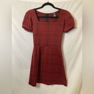 Juliet cold shoulder plaid curvy mini red dress ❤️🖤